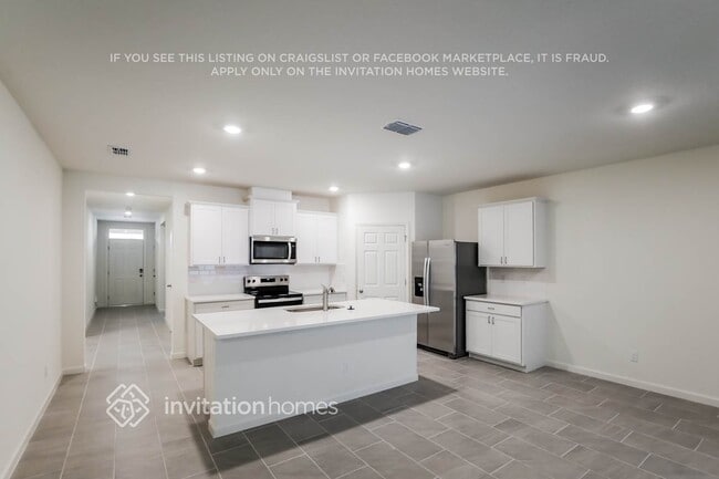 Building Photo - 9667 Seaspray Dr