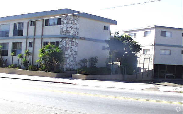 Foto del edificio - Redwood Terrace