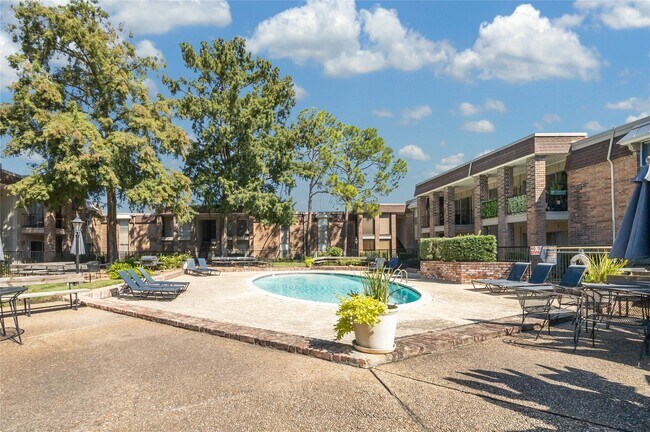 Foto del edificio - 7555 Katy Fwy