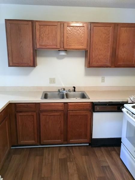 Building Photo - 129 Villas Ct