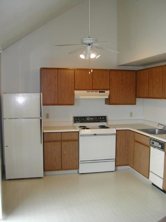 Building Photo - 4501 E Boardwalk Dr