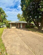 Building Photo - 2503 Rosedale Pl