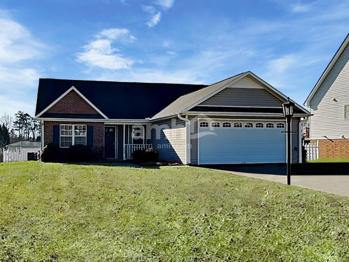 Foto principal - 1880 Cahill Drive