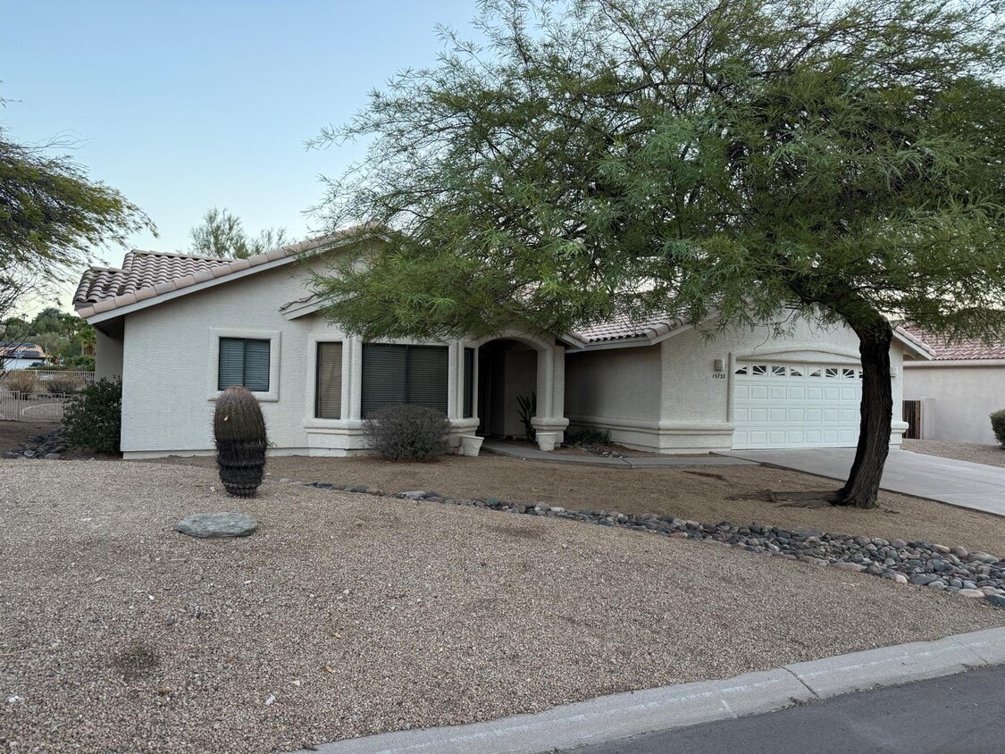 Primary Photo - 15732 E Kipling Dr