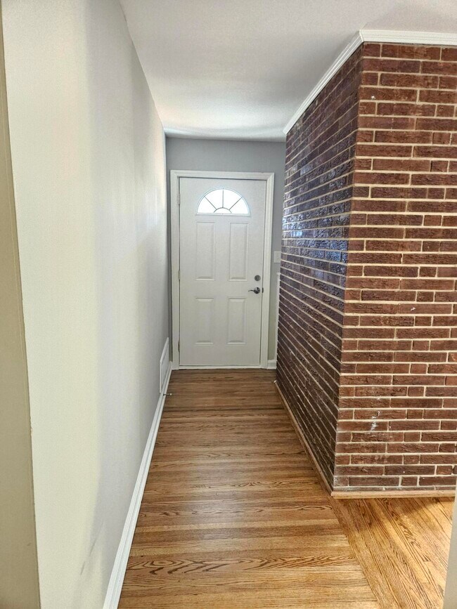 Foto del edificio - 384 Mimosa Cir