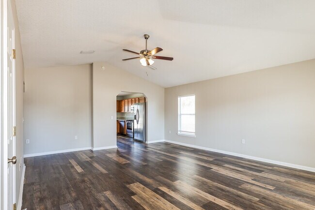 Foto del edificio - 6266 Rolling Tree Ct