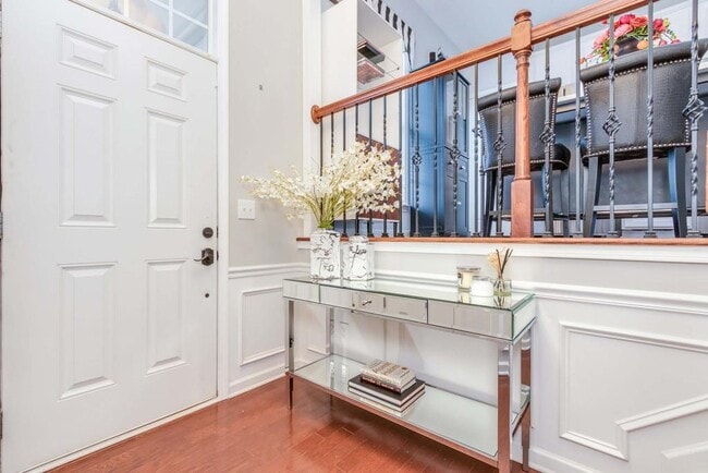 Building Photo - 2345 Limehurst Dr