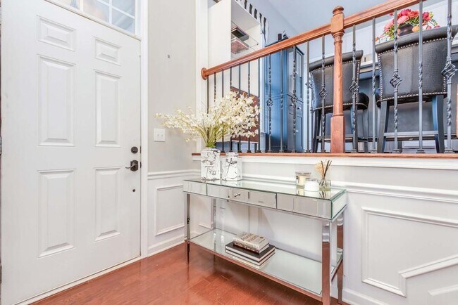 Foto del edificio - 2345 Limehurst Dr