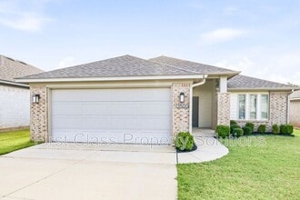 Building Photo - 13500 Watson Dr
