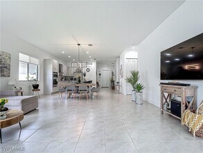 Building Photo - 5285 Marano Dr