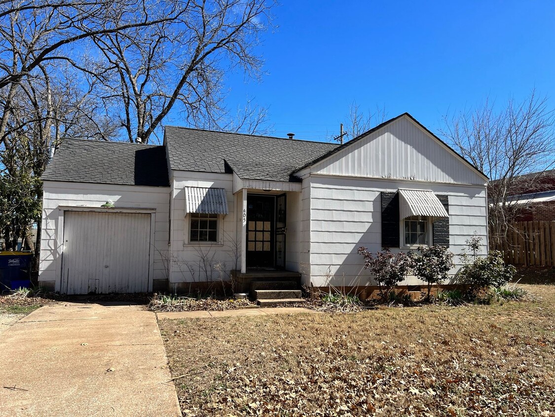Primary Photo - 405 N Duncan St