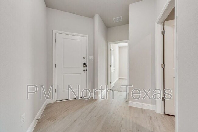 Foto del edificio - 11508 Harp Ln