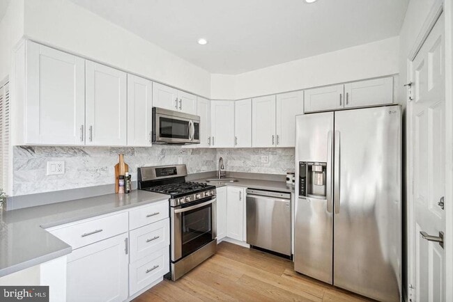 Foto del edificio - 325 17th St SE