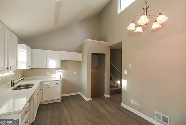 Foto del edificio - 2875 Kathryn Cir SW