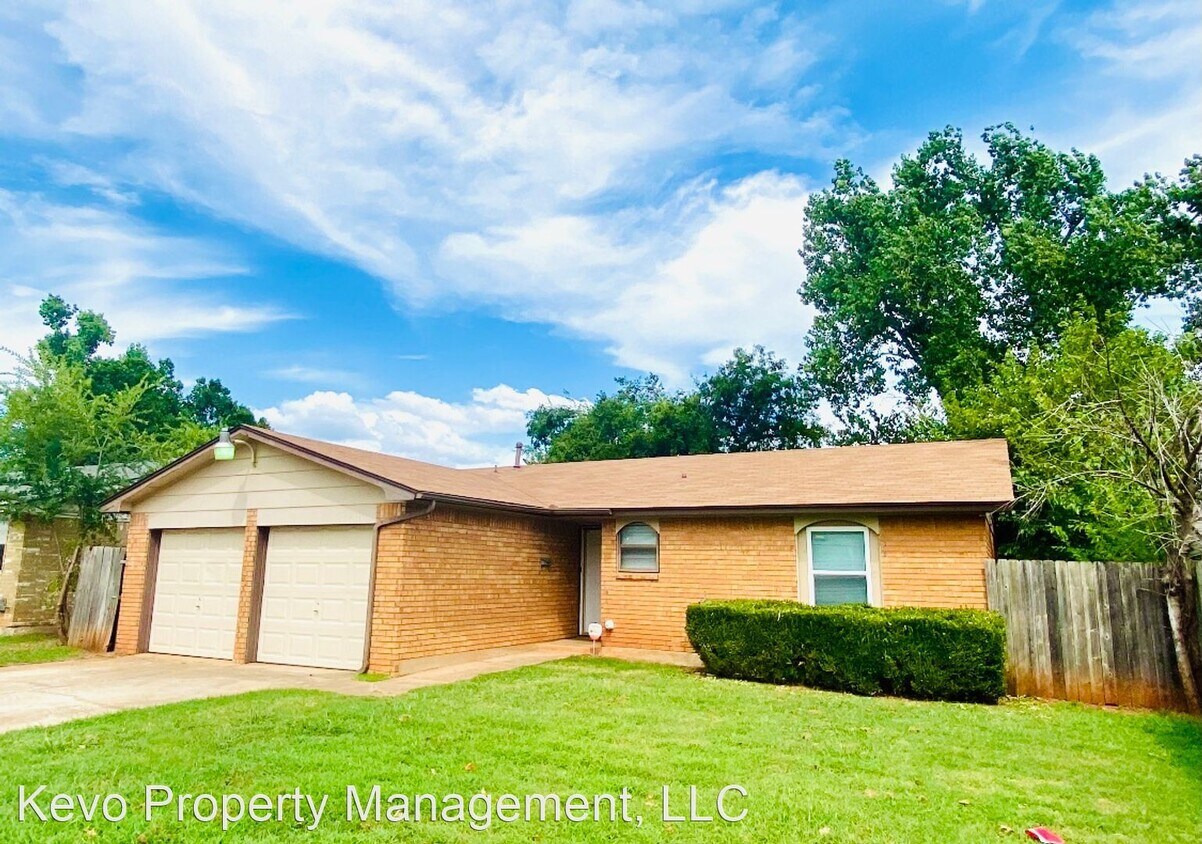 3 br, 1.5 bath House 5116 S Dimple Dr House Rental in Oklahoma City