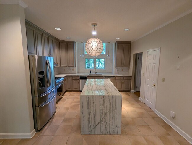 Foto del edificio - Fabulous 5 Bedroom Home in North River