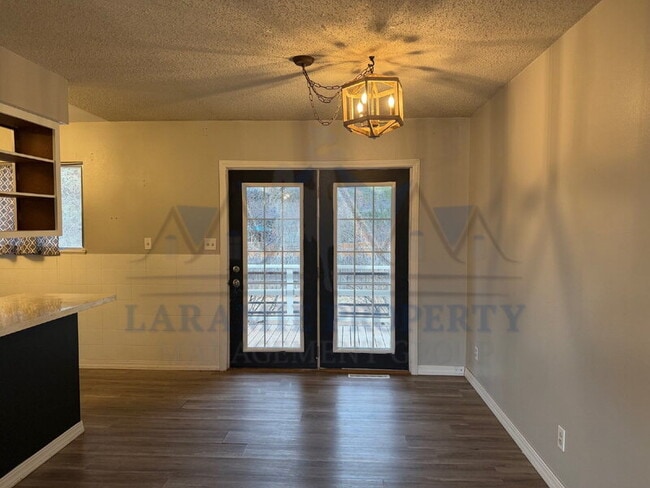 Foto del edificio - 1519 Mitchell St