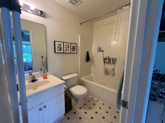 Bathroom - 162 Blue Crest Ln