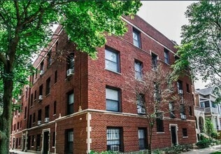 Building Photo - 925 W Schubert Ave