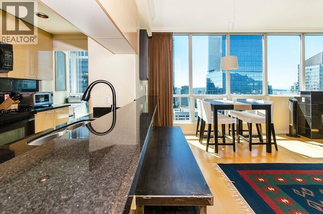 Building Photo - 1111 W Pender St