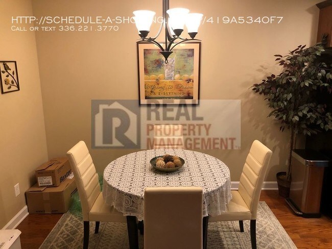 Foto del edificio - 4722 Tatton Park Cir