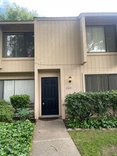 Building Photo - 248 Hartnell Pl