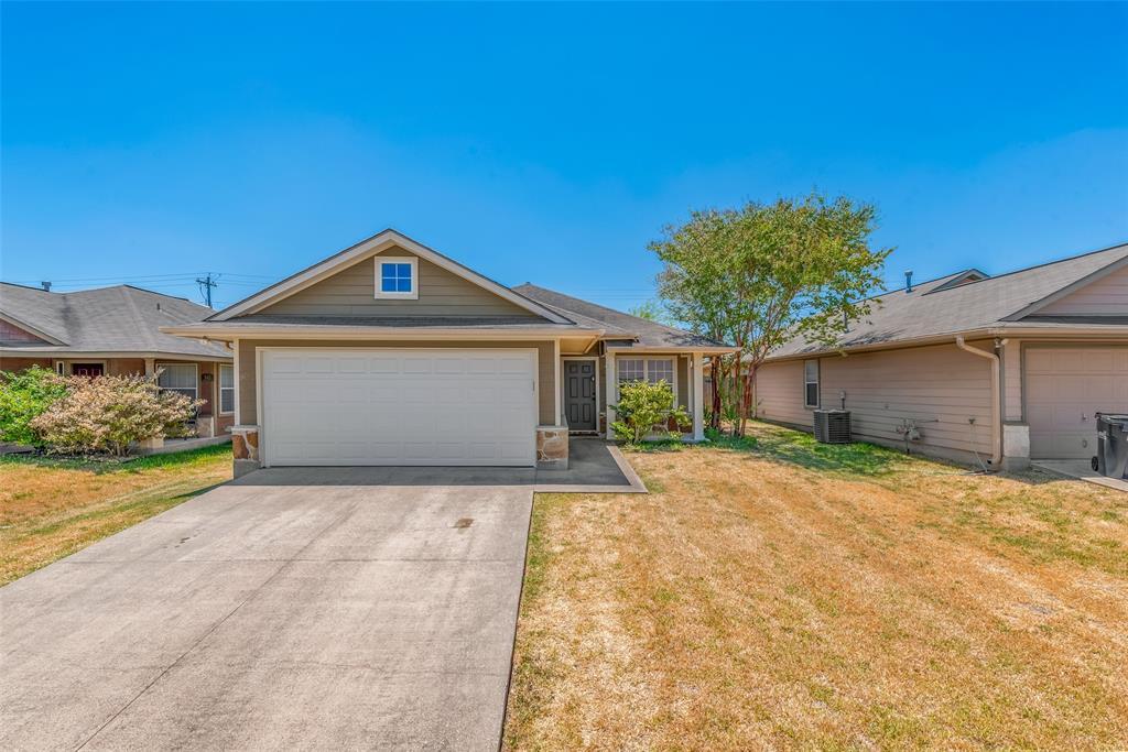 Foto principal - 943 Crested Point Dr