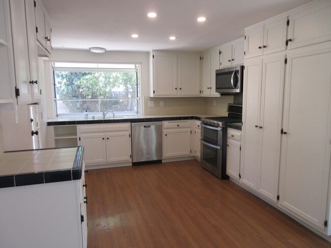 Building Photo - 18715 Braemore Rd