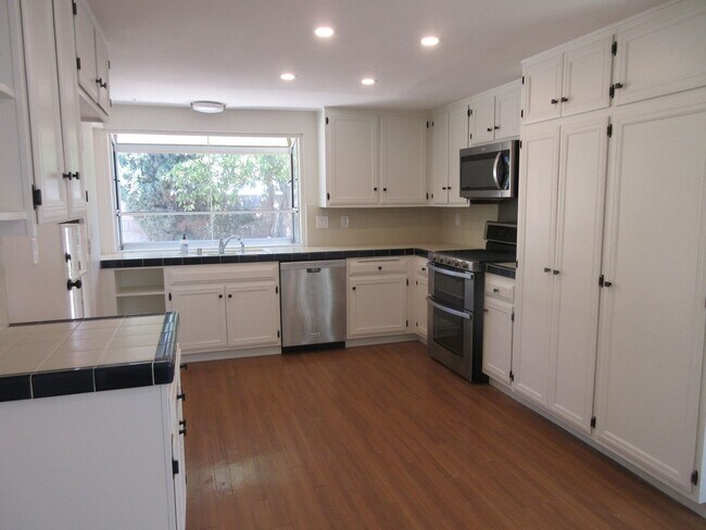 Foto del edificio - 18715 Braemore Rd