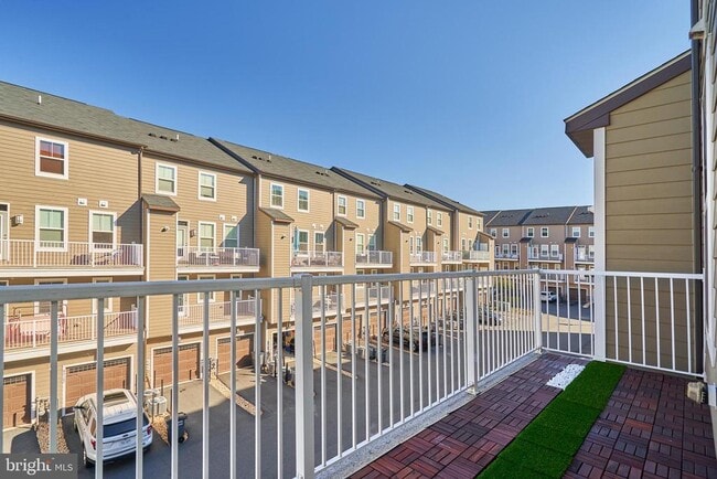 Foto del edificio - 45116 Kincora Dr