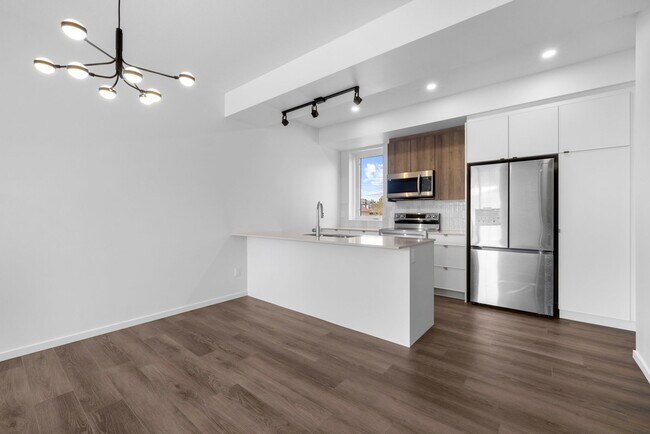 Photo du bâtiment - 16210-1103A 103a Ave NW