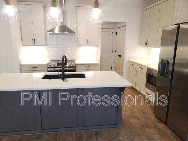 Foto del edificio - 227 S Bilbro Ave