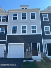 Building Photo - 22 Frst Park Dr