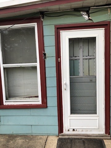 Main door - 213 Walnut St