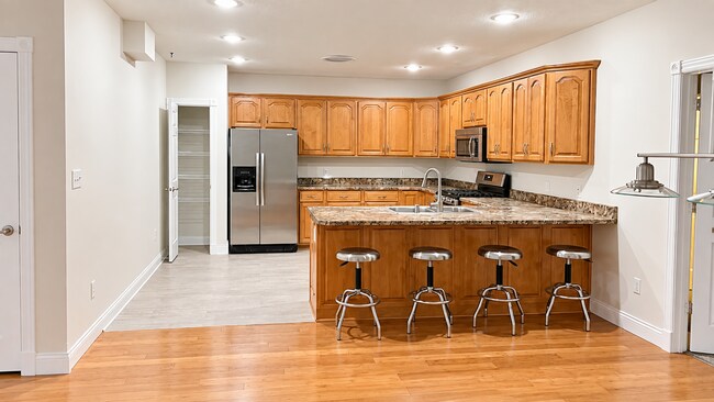 Foto del edificio - 5914 S Glenview Dr