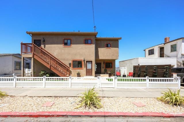 Building Photo - 4960 Vista Pl
