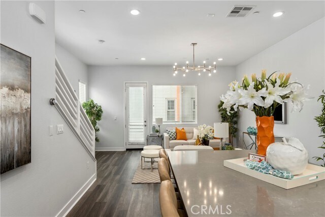 Foto del edificio - 231 Elm Ave