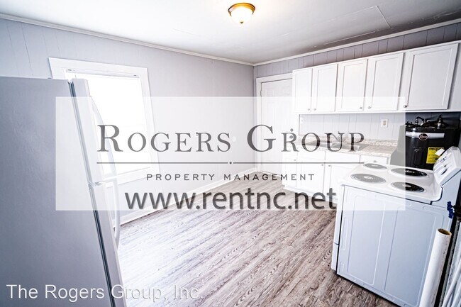 Building Photo - 2 br, 1 bath House - 834 Lamb St