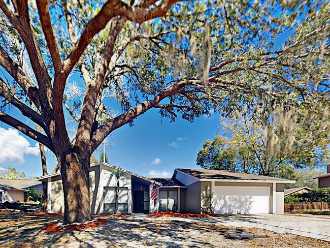 Foto del edificio - 610 Oakmoss Dr