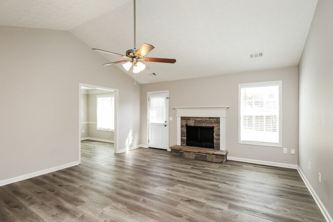 Building Photo - 3336 Bridle Brook Dr NE