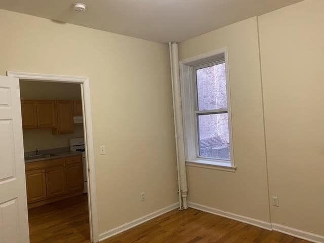 Building Photo - 45 51st St