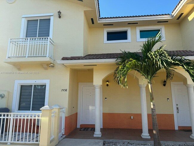 Foto del edificio - 7458 NW 179th Terrace