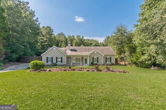 Building Photo - 135 Riverside Ct
