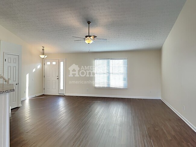 Foto del edificio - 5357 Timber Grove Drive