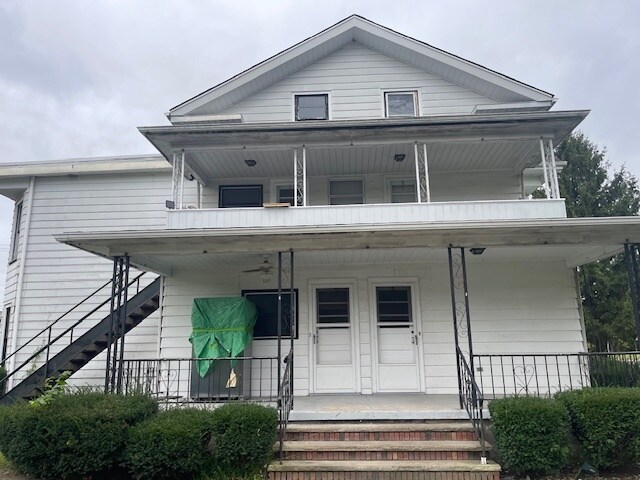 Foto del edificio - 691-693 Wyoming Avenue