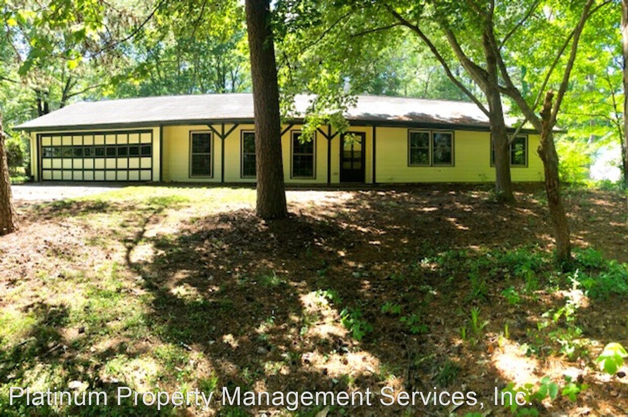 Foto principal - 3 br, 2 bath House - 50 Deer Run