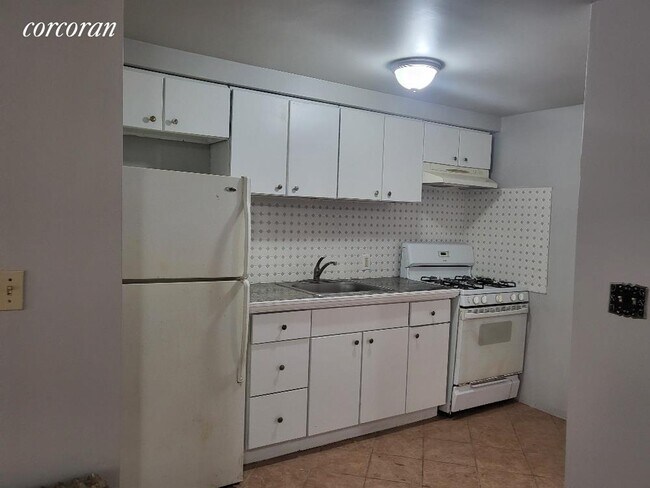 Foto del edificio - 1251 St Marks Ave