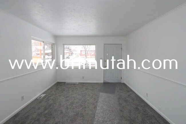 Foto del edificio - 5856 S 157 W