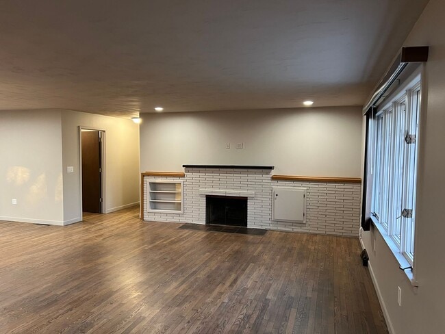 Foto del edificio - Newly Remodeled Property in Southeast Springfield