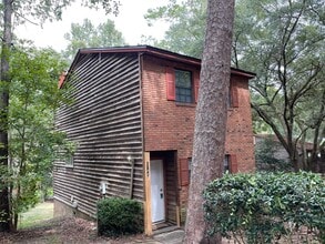 Building Photo - 3744 Donovan Dr